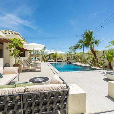 One Suite The Grand Nakijin Ngoại thất bức ảnh