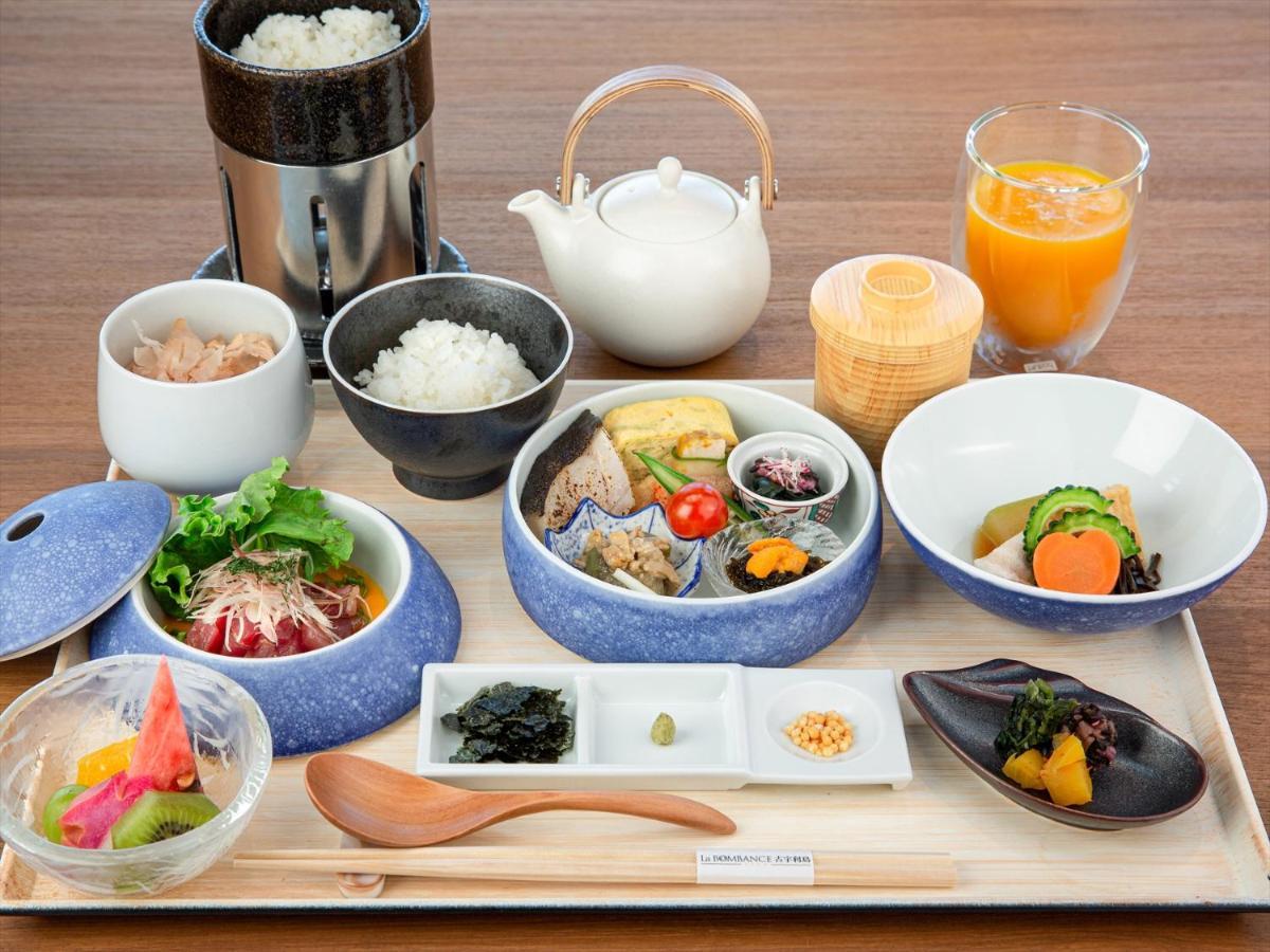 One Suite The Grand Nakijin Ngoại thất bức ảnh